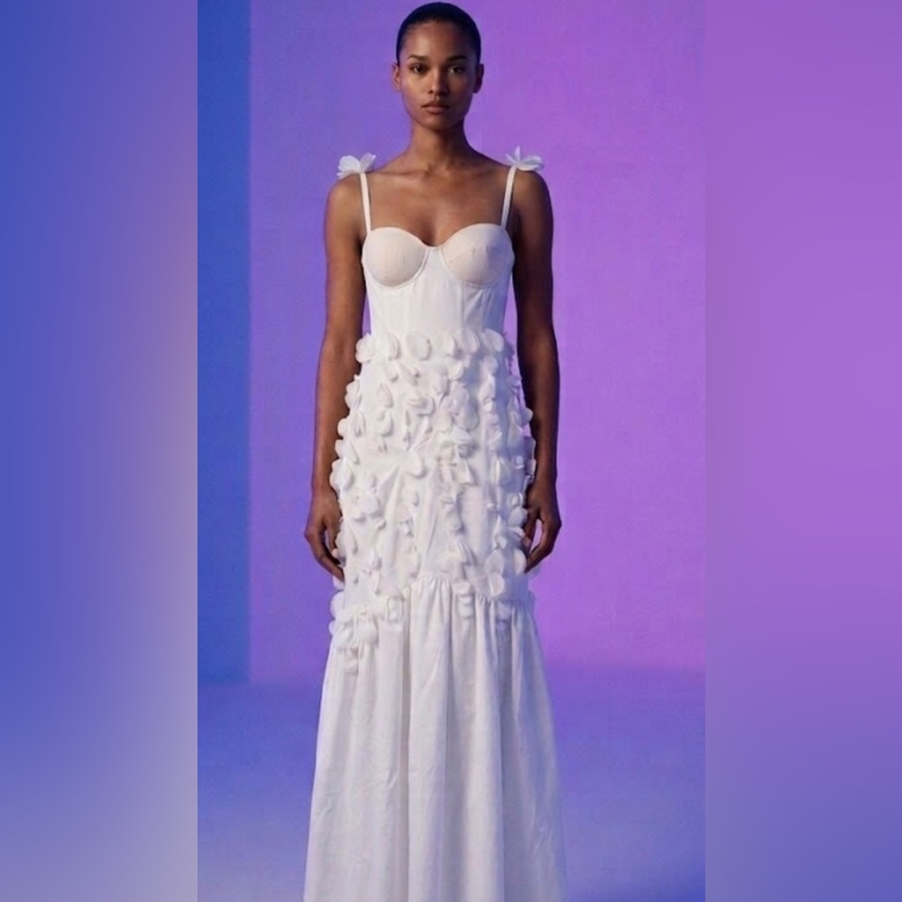 Elegant White Maxi Dress